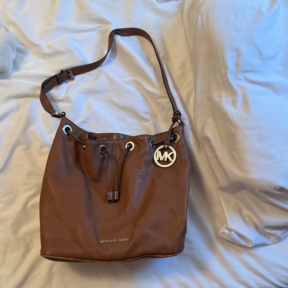 Michael Kors Tan Leather Shoulder Bag - Picture 2 of 2